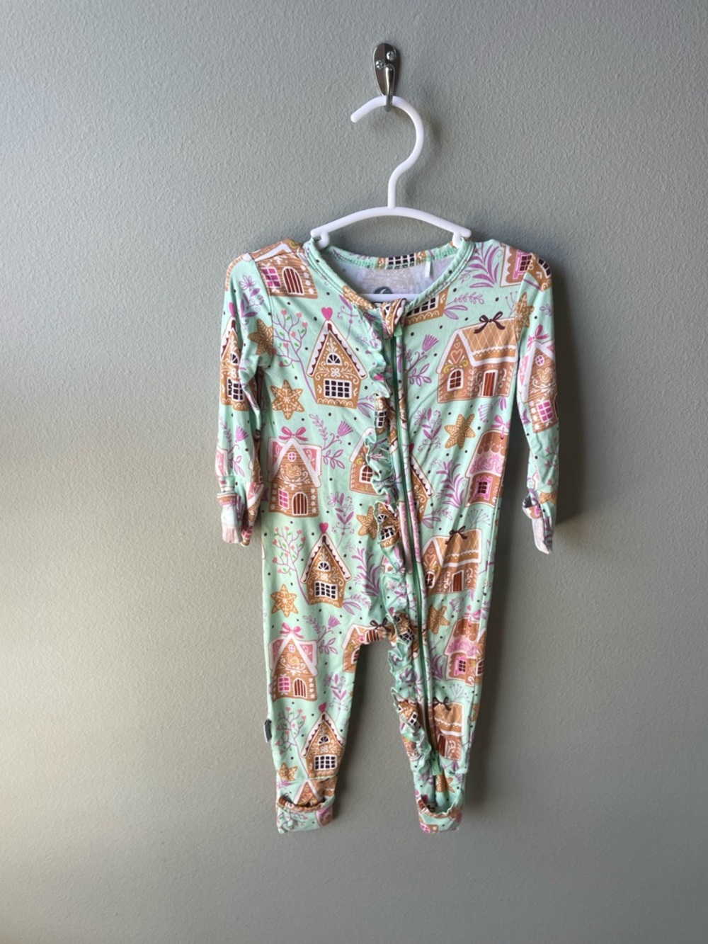 Dreamiere // Baking Spirits Bright Bamboo Ruffle Footie with Convertible Cuffs